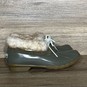 Sperry Saltwater Faux Fur Lined Slip-on Boot in Khaki Green Sz- 7.5